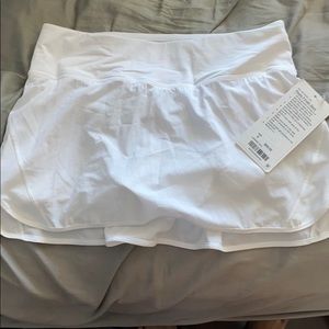Iululemon tennis skirt size 6